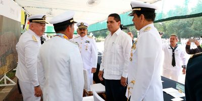 Asiste-Silvano-A-Entrega-Recepción-De-Mando-De-Armas-En-La-10-Zona-Naval