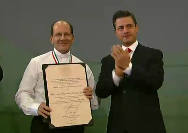 Premio Nacional de Derechos Humanos para Alejandro Solalinde