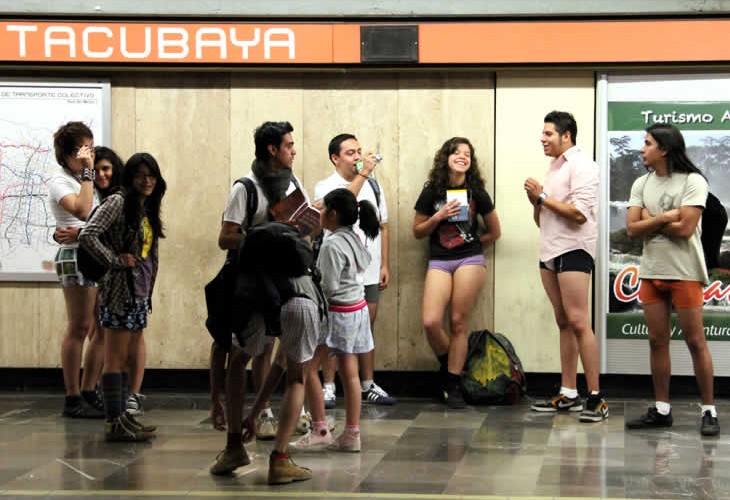 Viaje sin pantalones en el metro alrededor del mundo