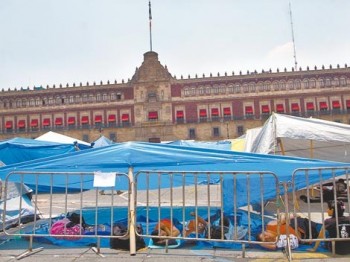 PLANTON DE MAESTROS ZOCALO