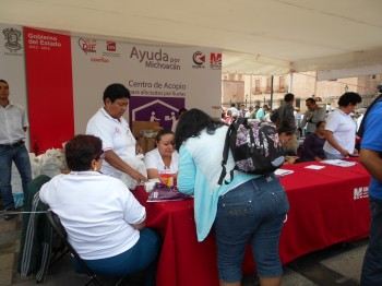 Pocos son los morelianos  que este día se han acercado a realizar sus donaciones en plaza Ocampo ante la complicación que implica llegar al mismo.