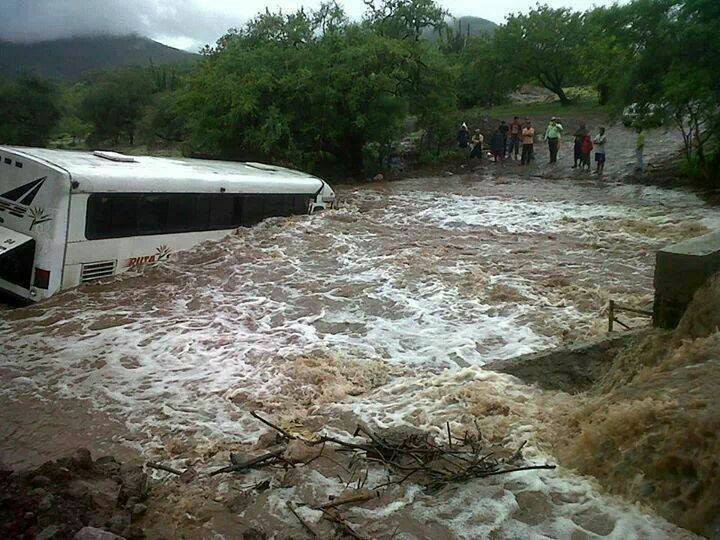 Estragos en Churumuco / Vía Lupita Parra