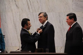 Condecoración Cuauhtémoc Cárdenas Congreso del Estado Michoacán