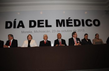 Día del Médico ceremonia gobierno