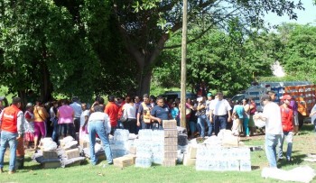 entrega apoyos del FONDEN Michoacán