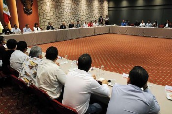 Revisan estrategias de seguridad para Michoacán