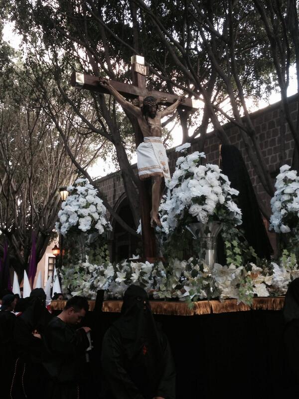 El Cristo Crucificado de la cofradía de Capuchinas / Foto de @gcolorgasca