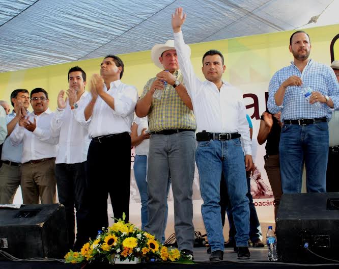 Fidel Calderón, Silvano Aureoles