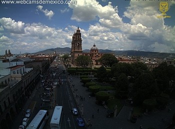 Morelia marcha normalistas camiones