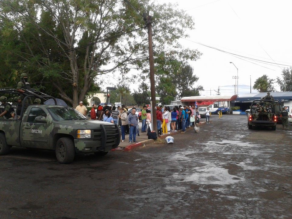 manifestación Mireles Morelia Procuraduría Michoacán 3