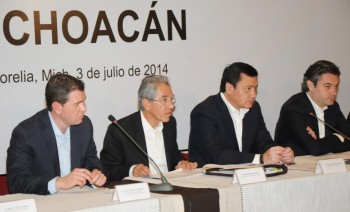 Alfredo Castillo, Salvador Jara y Osorio Chong reunión Michoacán