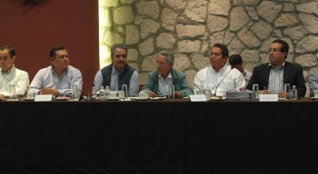 Salvador Jara y Jaime Darío reunión Protección Civil Michoacán