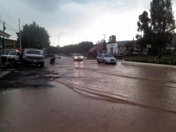 desbordamiento de río en Cotija Michoacán