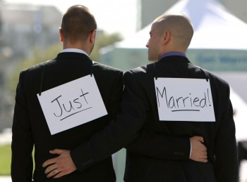 Gay Marriage Becomes Legal In California