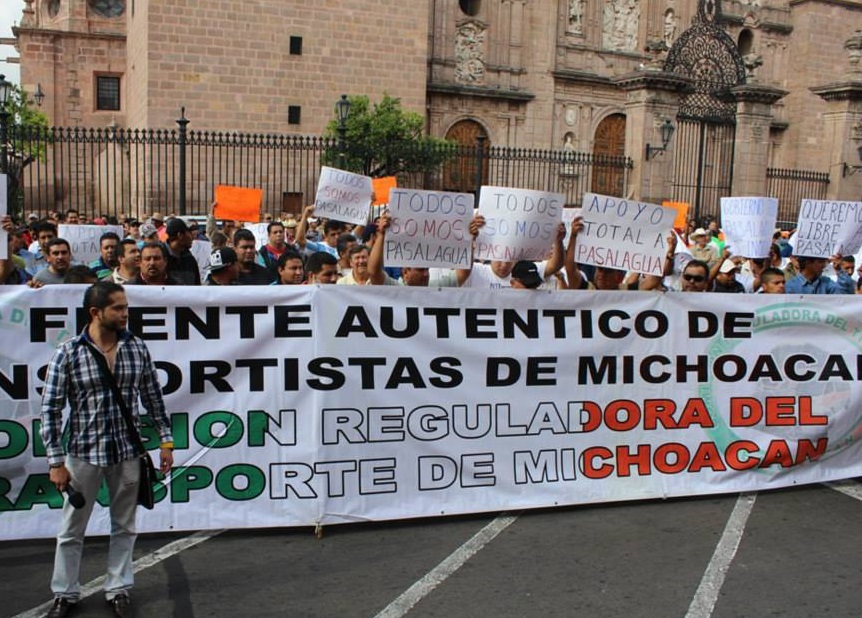 manifestación todos somos pasalagua 4