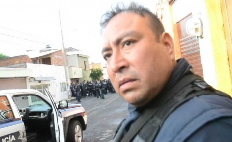 policia agresor jaime lagunas periodista