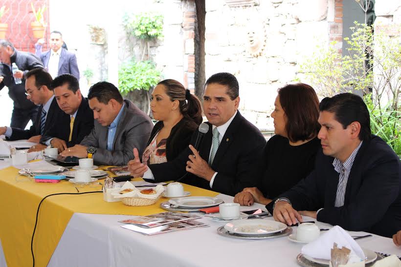 Silvano Aureoles encuentro diputados federales