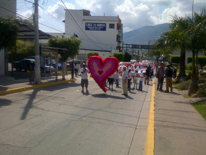 yo entrego mi corazón marcha