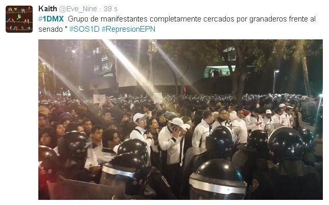 1 diciembre policias cerco 3