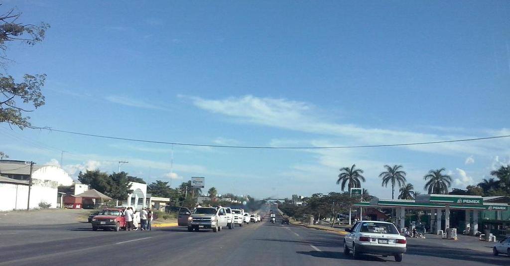 patrulla Policía Estatal baleada en Apatzingán