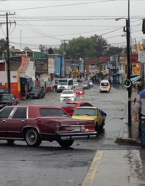 Río Grande Tres Puentes inundado Morelia 2