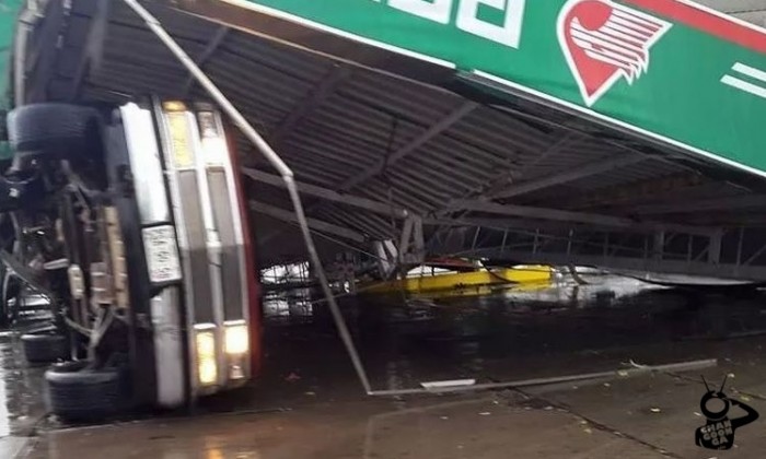 apatzingan gasolinera caida la buena