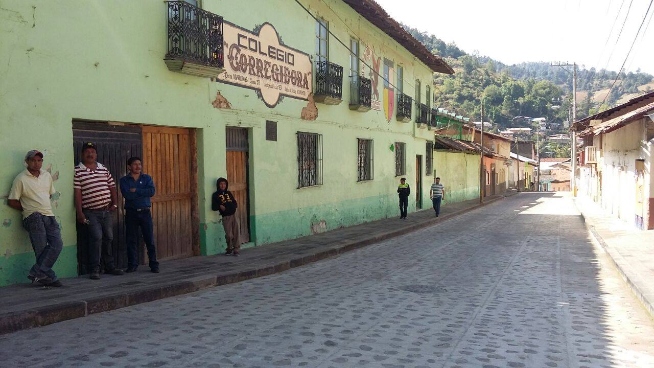 calle Nacional-Independencia Angangueo Michoacán