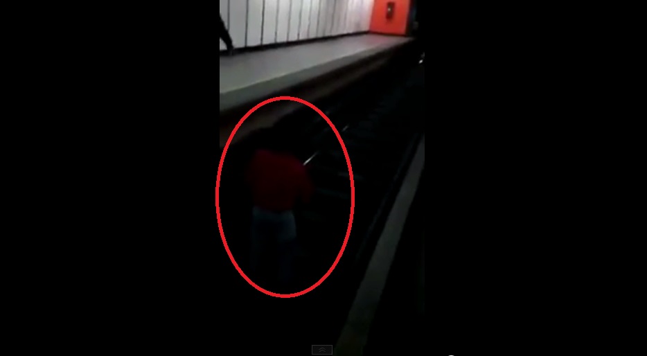 sujeto se tira en las vías del metro