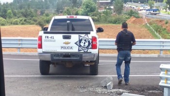 bloqueo-carreteras-Fuerza-Rural-Michoacan