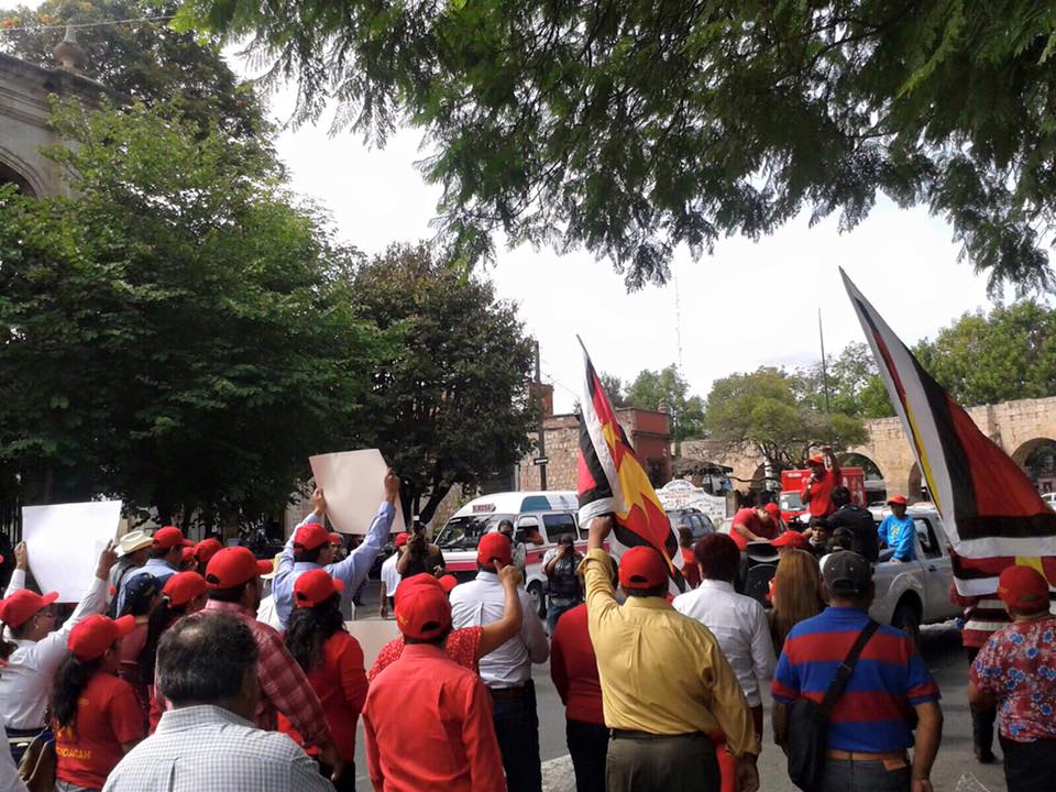 militantes del pt marchan en morelia