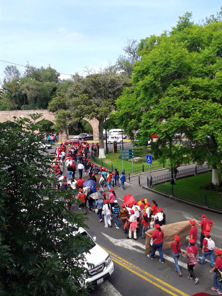 militantes del pt marchan en morelia2