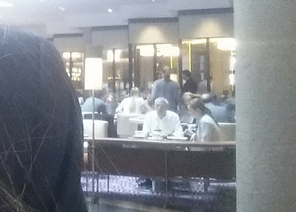 Foto captada a finales de agosto de Jara desayunando en el Hyatt de la Ciudad de México con la diputada de la Torre // Foto: ESPECIAL