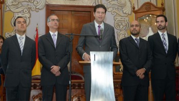 Alfonso-Martinez-gabinete