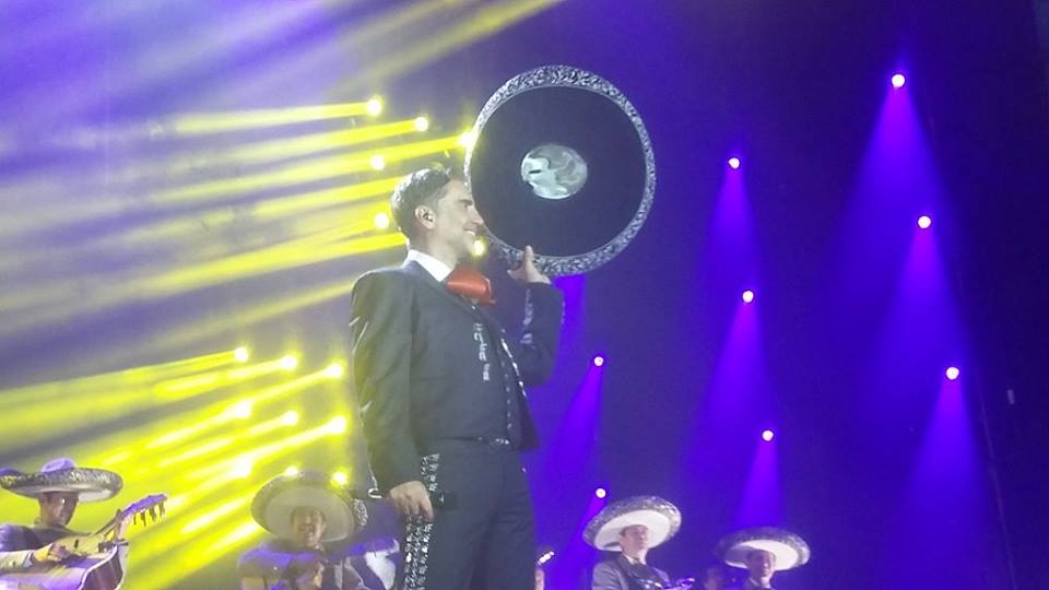 alejandro fernandez en morelia