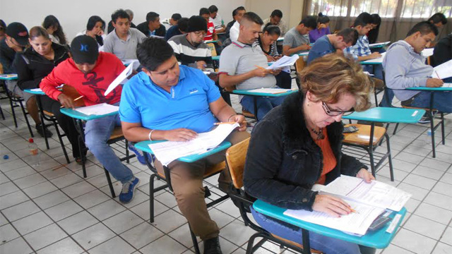 aplicacion-examenes-evaluacion-maestros