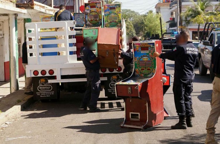 Aseguran 123 Máquinas Tragamonedas En Lázaro Cárdenas