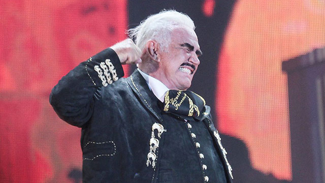 Vicente-Fernandez-mentada