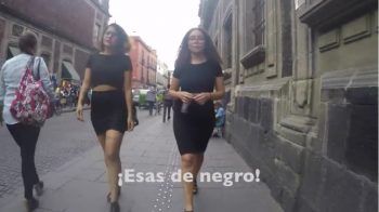 acosadores de mujeres