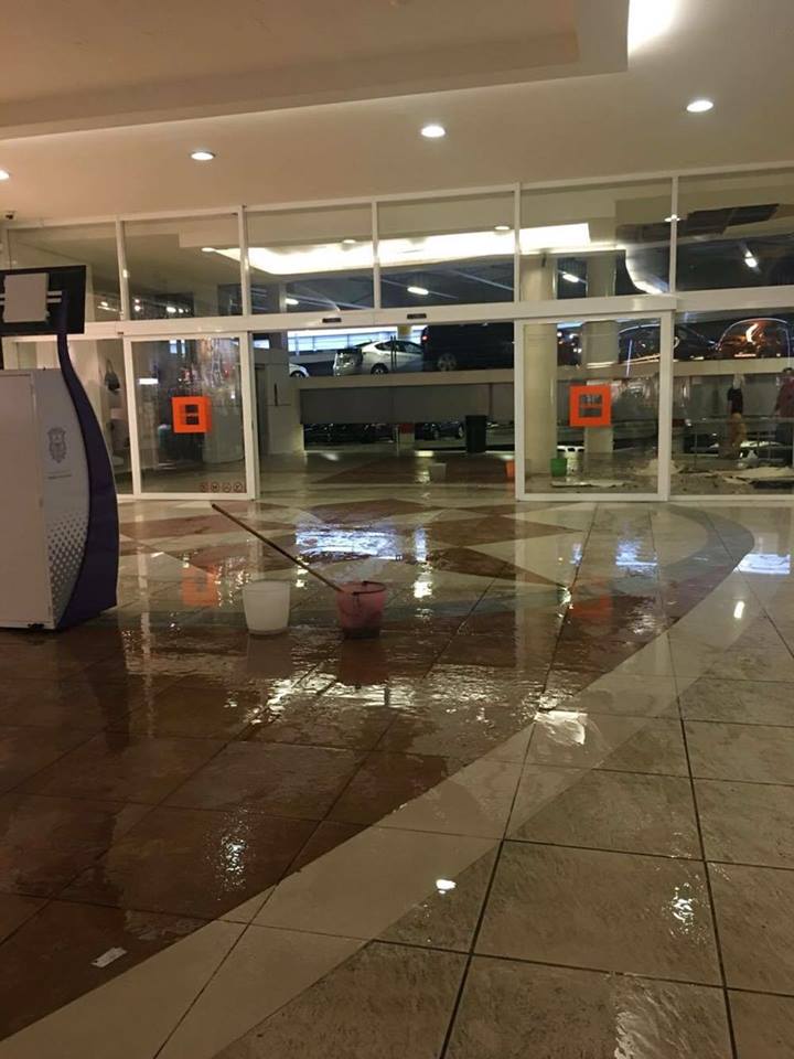 plaza las americas lluvia 2