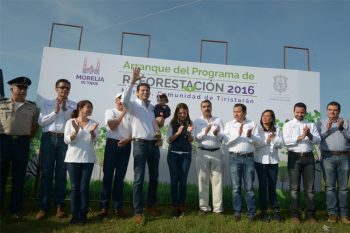 Alfonso-Martínez-arranca-programa-de-reforestación-2016-en-Morelia-1