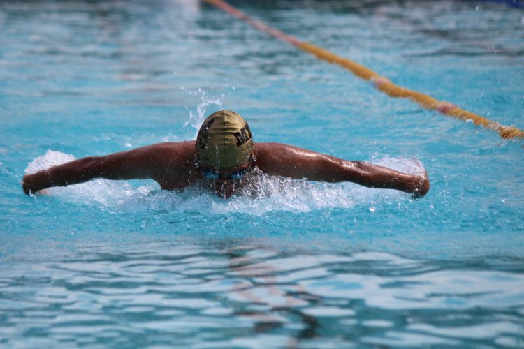 Felipe Garcia, oro 100 metros mariposa (3)