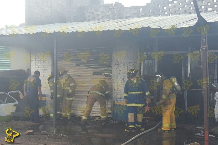 MORELIA-Arde-cafetería-en-la-Morelia-Pátzcuaro-(1)