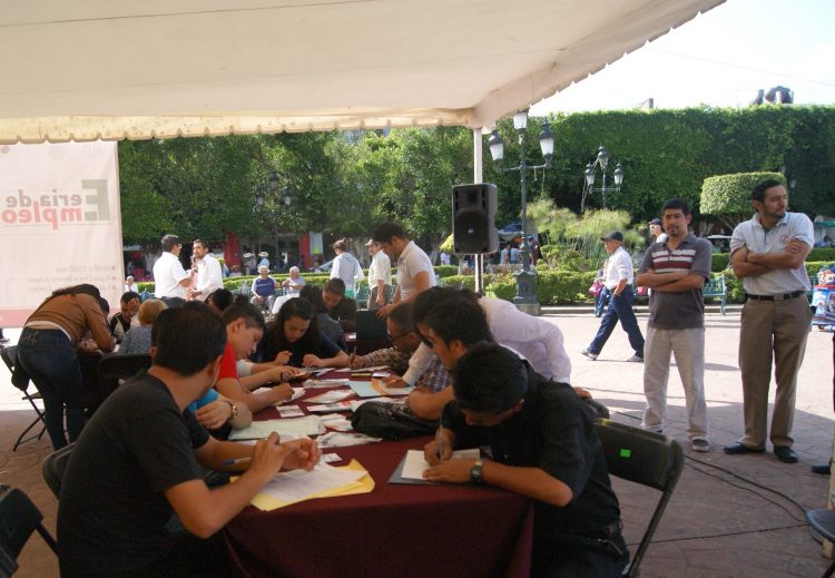 Realiza Sedeco primera Feria de Empleo en Sahuayo