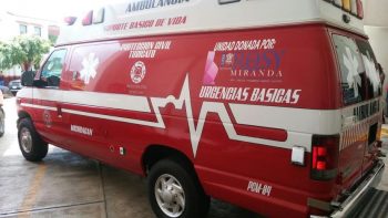 ambulancia entregada por diputada rosy miranda