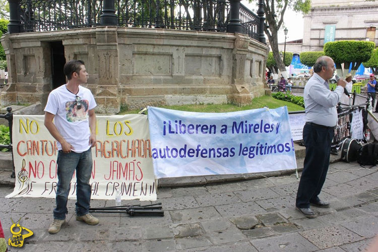 manifestacion-liberen-a-Mireles-Morelia