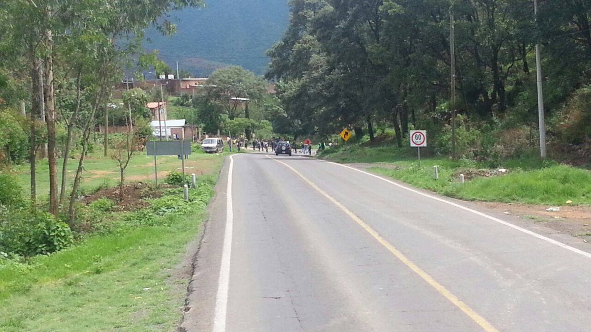 uruapan zamora libre carretera