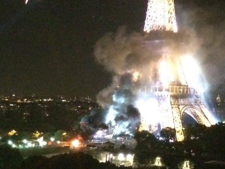 incendio torre eifel francia