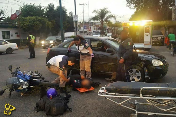 Poli-Choca-Su-Moto-Contra-Auto-En-Zamora-3