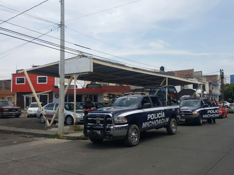 ZAMORA Un muerto y un lesionado deja ataque a balazos en lote de venta de autos en Zamora (2)