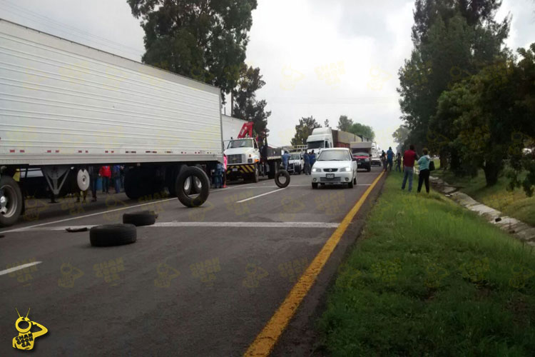 bloqueo-CNTE-carretera-Michoacan